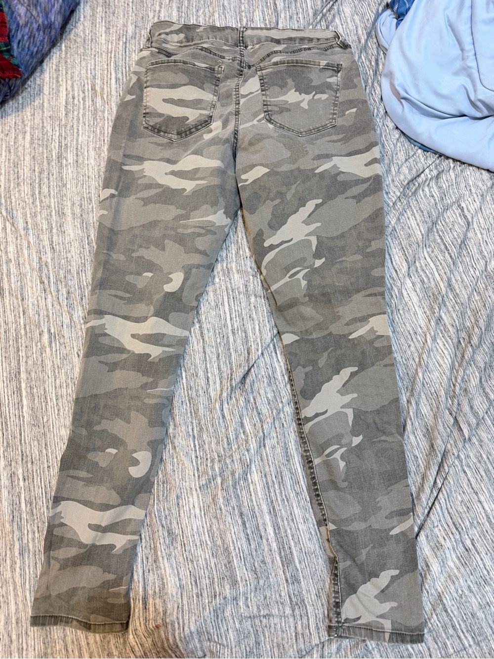 refuge Gray Camo Skinny Jeans